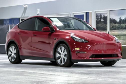 Red Multi-Coat 2022 Tesla Model Y Long Range Dual Motor All-Wheel Drive