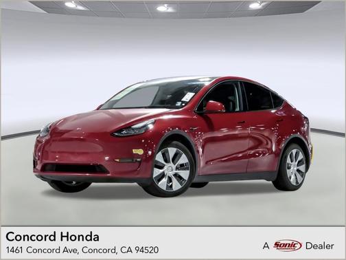 Red Multi-Coat 2022 Tesla Model Y Long Range Dual Motor All-Wheel Drive