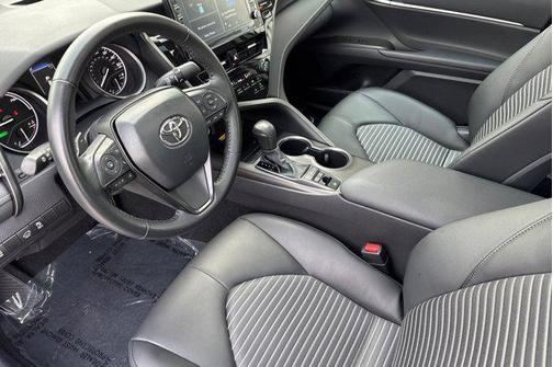 2024 Toyota Camry Hybrid SE