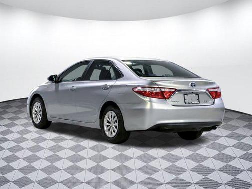 2015 Toyota Camry Hybrid LE