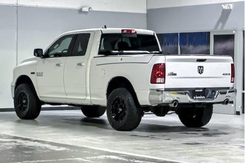 Bright White Clearcoat 2016 RAM 1500 Big Horn