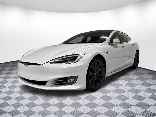 2020 Tesla Model S Performance