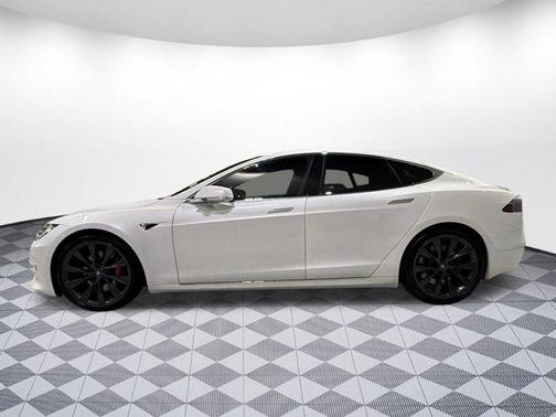 2020 Tesla Model S Performance