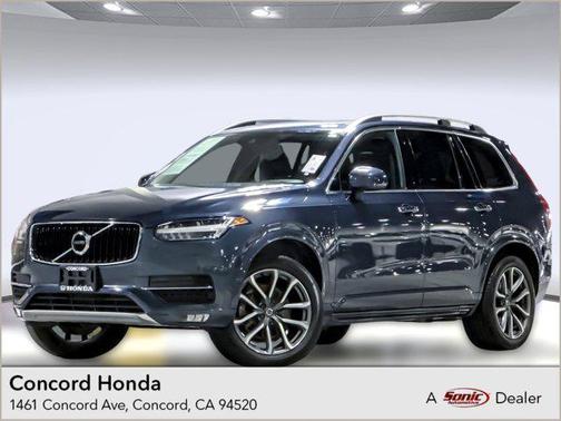 2018 Volvo XC90 T6 Momentum