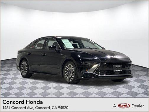 2024 Hyundai SONATA Hybrid SE
