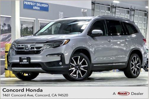2019 Honda Pilot Touring 8-Passenger