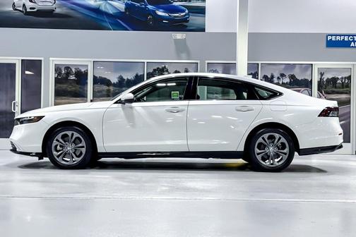 Platinum White Pearl 2024 Honda Accord Hybrid EX-L
