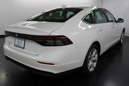 2025 Honda Accord LX 1.5T
