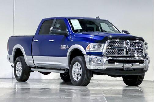 Blue Streak Pearlcoat 2015 RAM 2500 Laramie