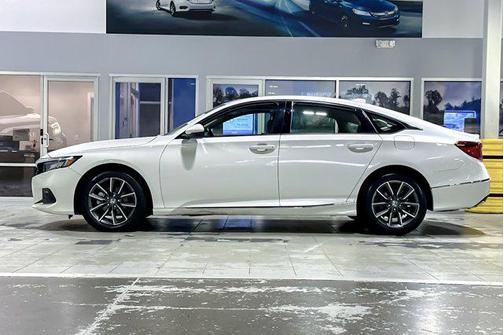 Platinum White Pearl 2021 Honda Accord EX-L 1.5T