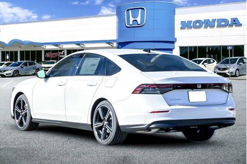 Platinum White Pearl 2026 Honda Accord SE