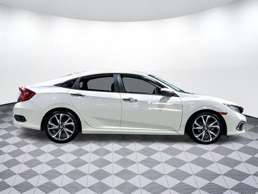 2019 Honda Civic Touring