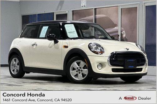 2017 MINI Hardtop Cooper