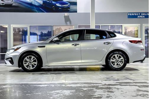 2019 Kia Optima LX