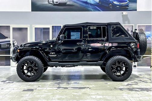 2017 Jeep Wrangler Unlimited Sahara