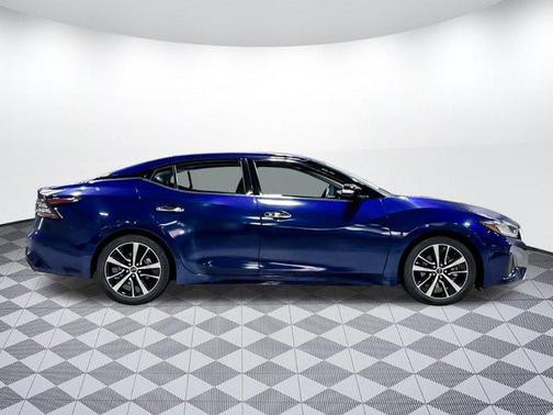 2023 Nissan Maxima SV Xtronic CVT