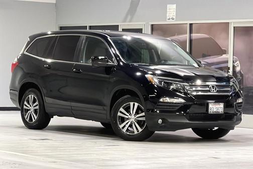 Photo 2 of 35 of 2018 Honda Pilot EX-L