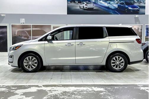 2020 Kia Sedona LX