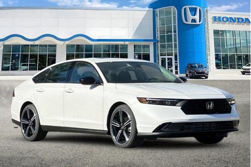 Platinum White Pearl 2026 Honda Accord SE