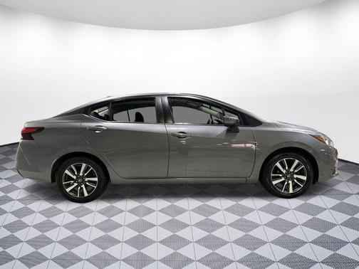 2021 Nissan Versa 1.6 SV