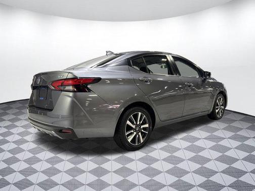 2021 Nissan Versa 1.6 SV