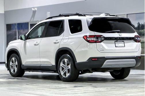 2024 Honda Pilot EX-L 7 Passenger