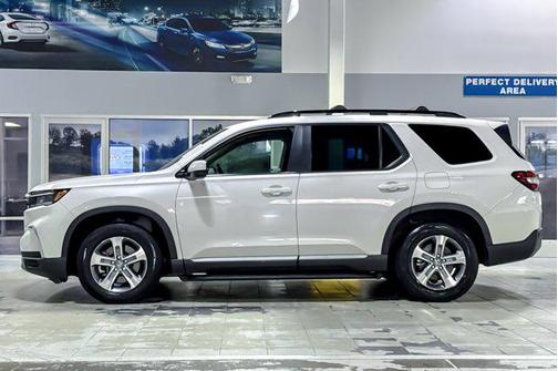 2024 Honda Pilot EX-L 7 Passenger