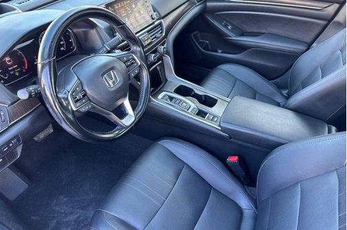 2020 Honda Accord Touring 2.0T