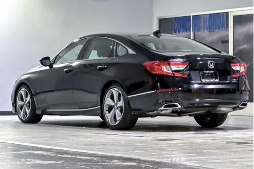 2020 Honda Accord Touring 2.0T