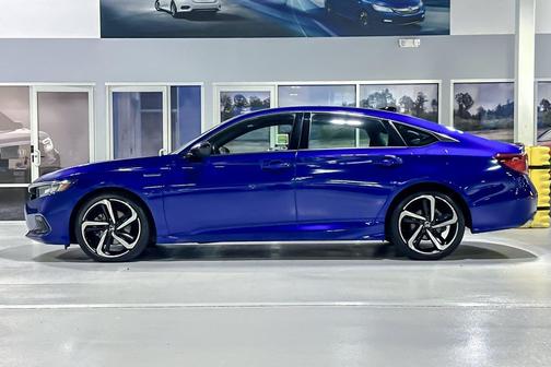 Still Night Pearl 2022 Honda Accord Hybrid Sport