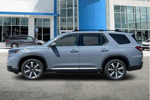 2025 Honda Pilot Touring 8-Passenger