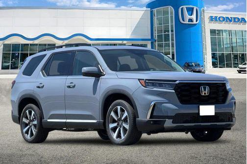 2025 Honda Pilot Touring 8-Passenger