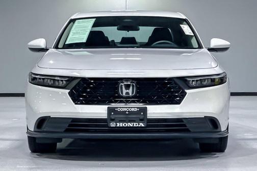 Platinum White Pearl 2023 Honda Accord LX 1.5T