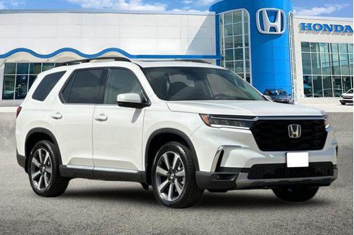 2025 Honda Pilot Touring 8-Passenger
