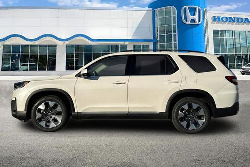 Platinum White Pearl 2026 Honda Pilot Elite