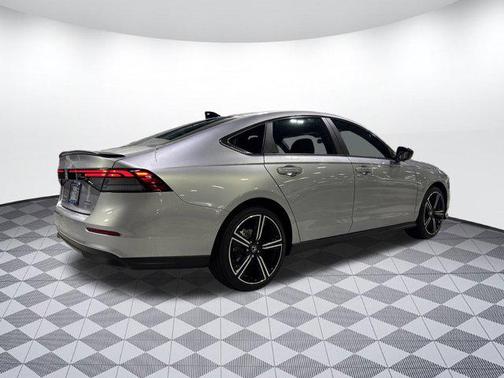 2025 Honda Accord Hybrid Base