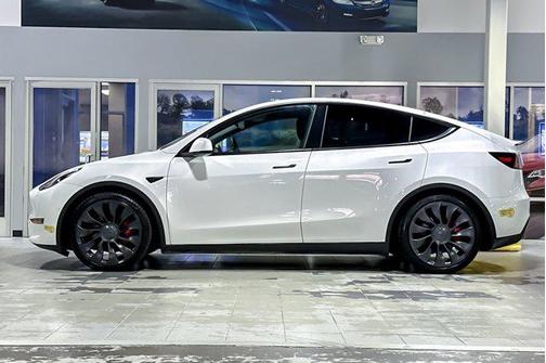 2022 Tesla Model Y Performance Dual Motor All-Wheel Drive