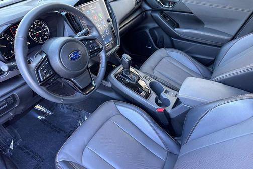 Crystal White Pearl 2025 Subaru Crosstrek Limited