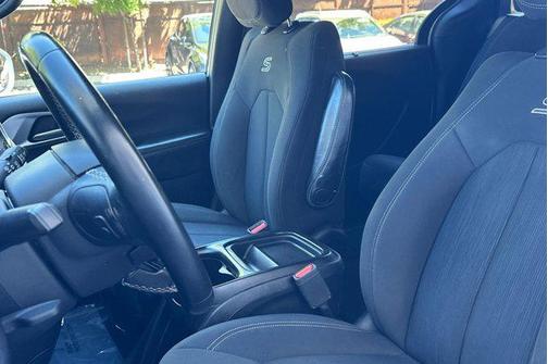 2018 Chrysler Pacifica Touring Plus