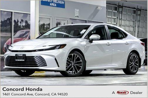 2025 Toyota Camry XLE