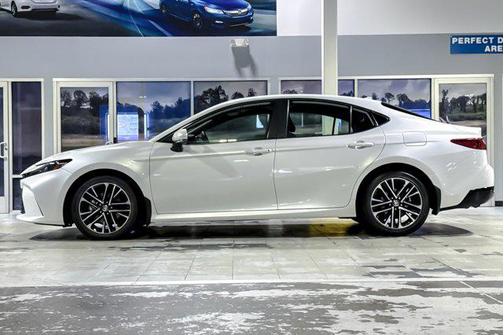 2025 Toyota Camry XLE