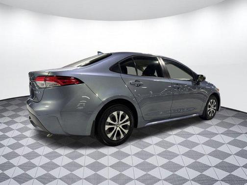 2022 Toyota Corolla Hybrid LE