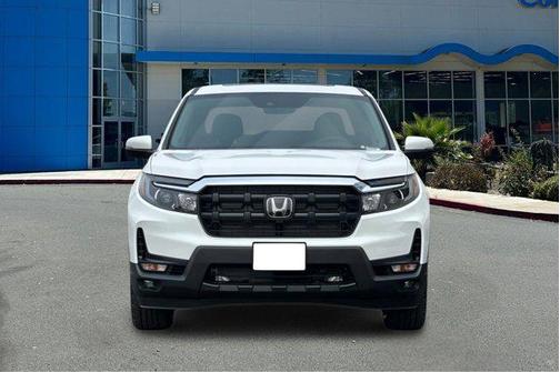 Platinum White Pearl 2026 Honda Ridgeline RTL