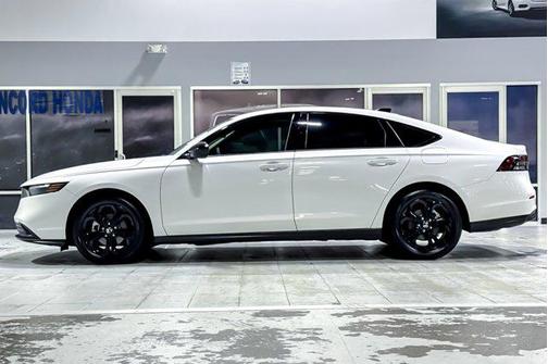 Platinum White Pearl 2025 Honda Accord SE