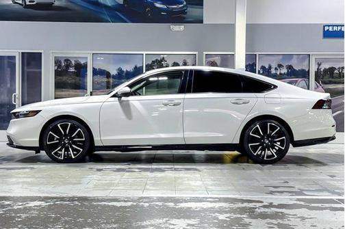 2023 Honda Accord Hybrid Touring