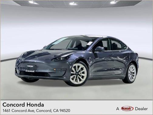 2022 Tesla Model 3 Standard Range