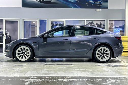 2022 Tesla Model 3 Standard Range