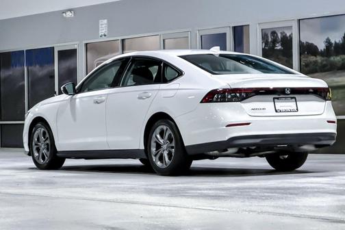 Platinum White Pearl 2024 Honda Accord EX