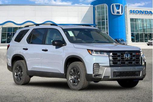 Sonic Gray Pearl 2026 Honda Pilot TrailSport