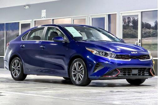2023 Kia Forte LXS
